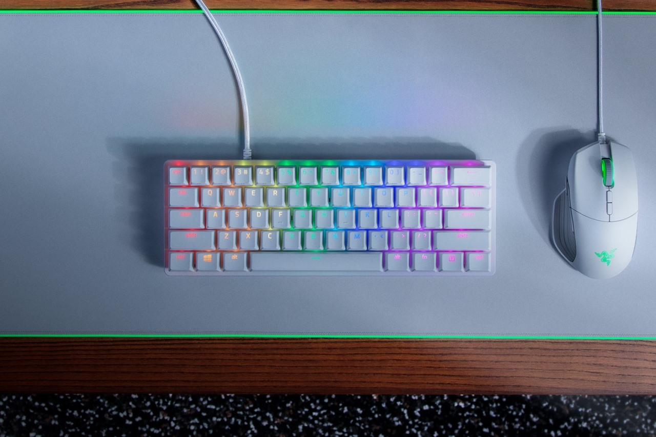 Razer Huntsman Mini - Mercury Edition Linear Optical Red Switches Mechanical Gaming Keyboard