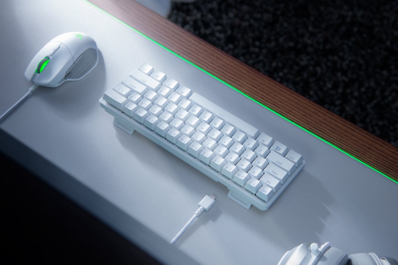 Razer Huntsman Mini - Mercury Edition Linear Optical Red Switches Mechanical Gaming Keyboard